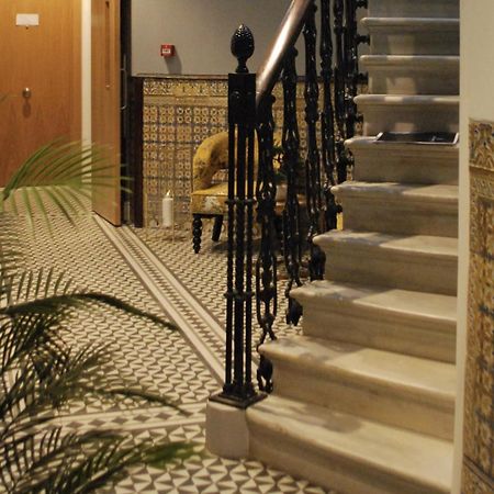 Fabulous City Centre Apartment - Grand Central House غيبرالتار المظهر الخارجي الصورة