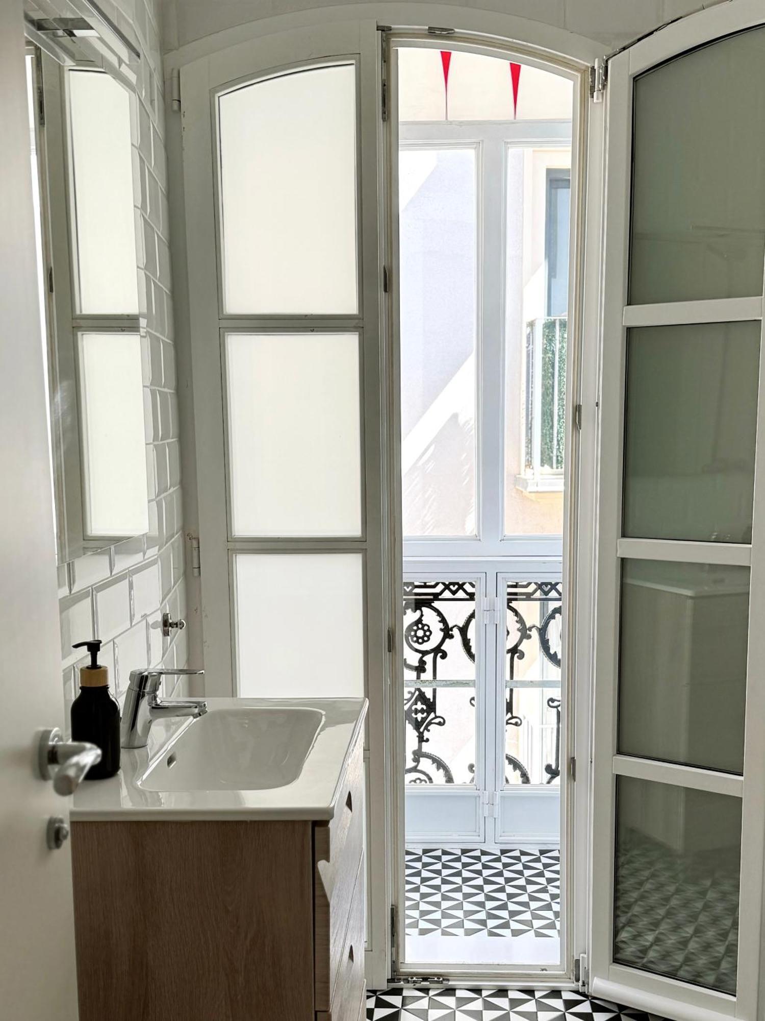 Fabulous City Centre Apartment - Grand Central House غيبرالتار المظهر الخارجي الصورة
