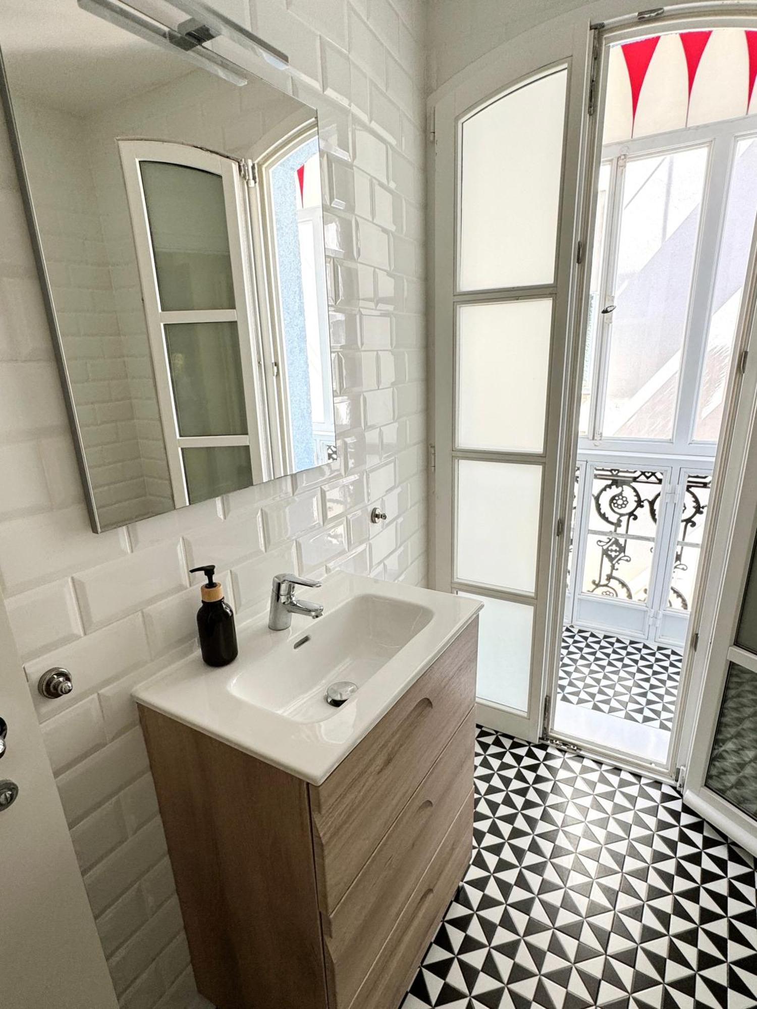 Fabulous City Centre Apartment - Grand Central House غيبرالتار المظهر الخارجي الصورة