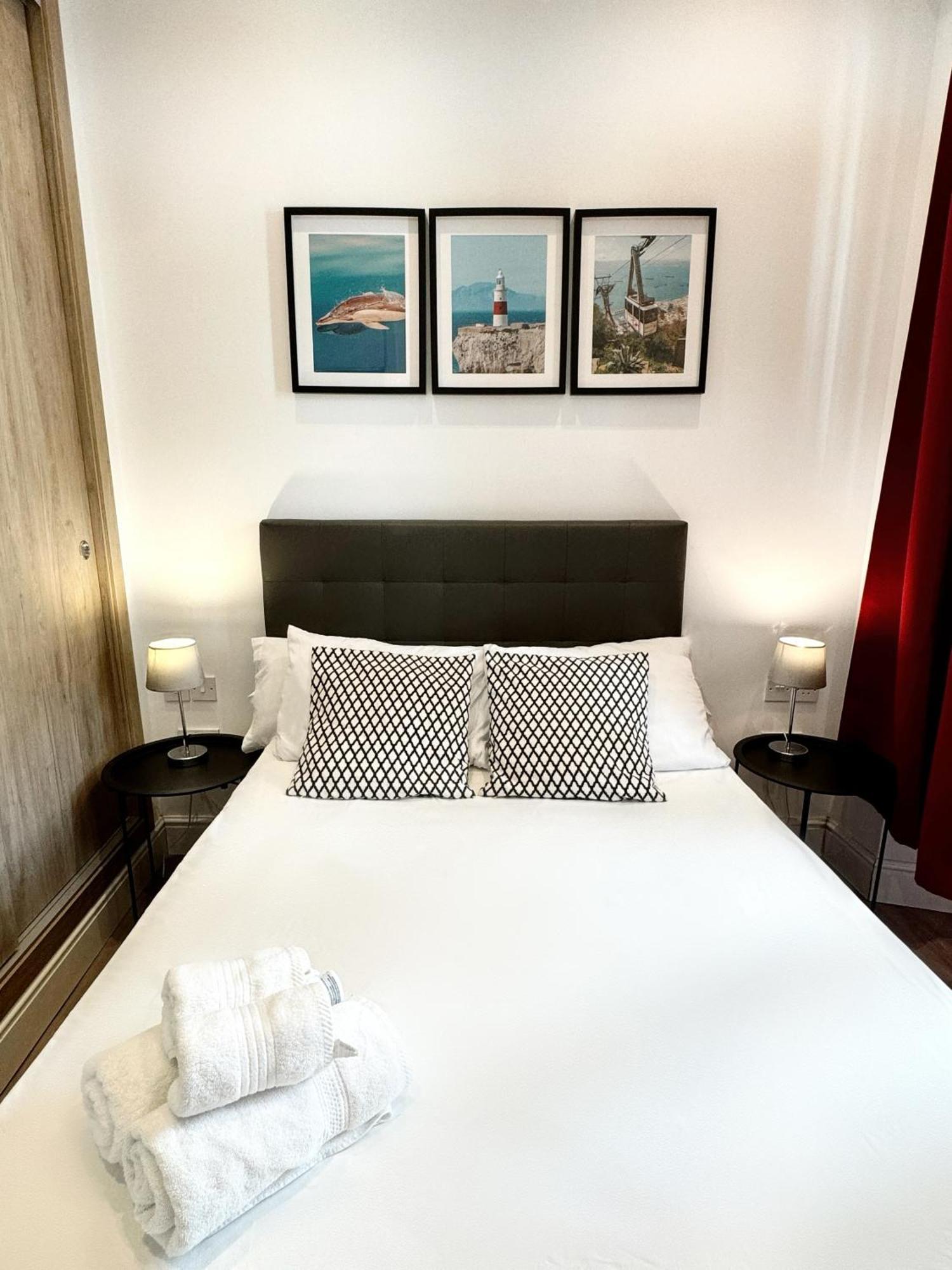 Fabulous City Centre Apartment - Grand Central House غيبرالتار المظهر الخارجي الصورة